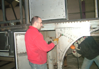 mobil sahne üreten adam 